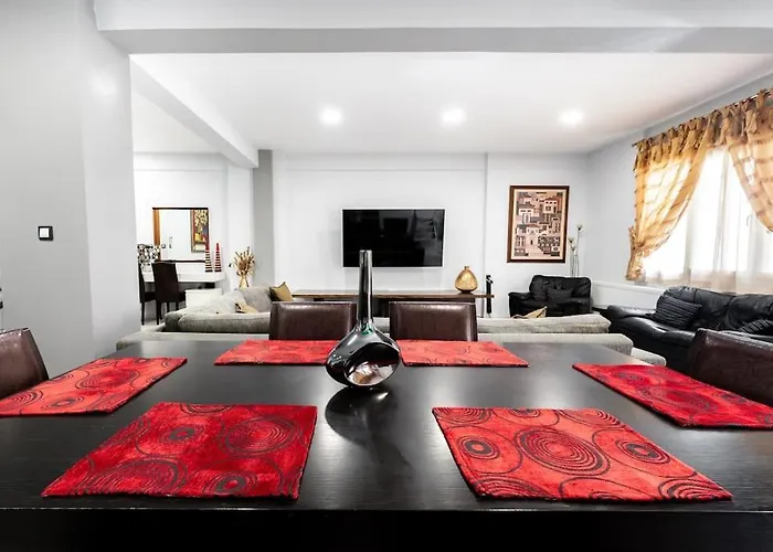Super Lux Maisonette, 10 Minutes From City Center