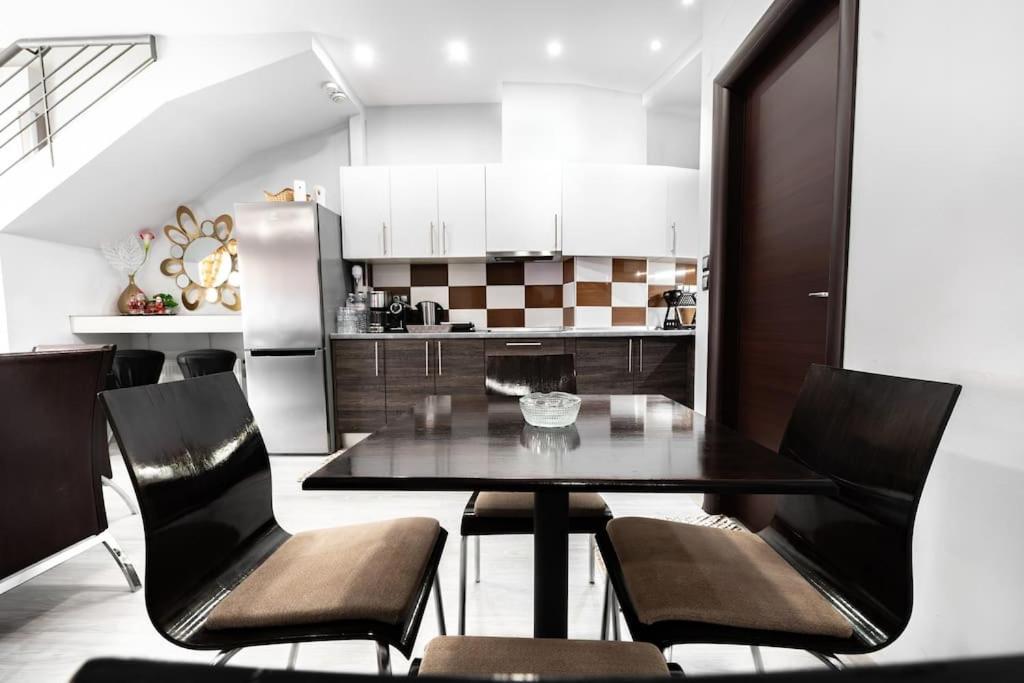 Super Lux Maisonette, 10 Minutes From Center Villa